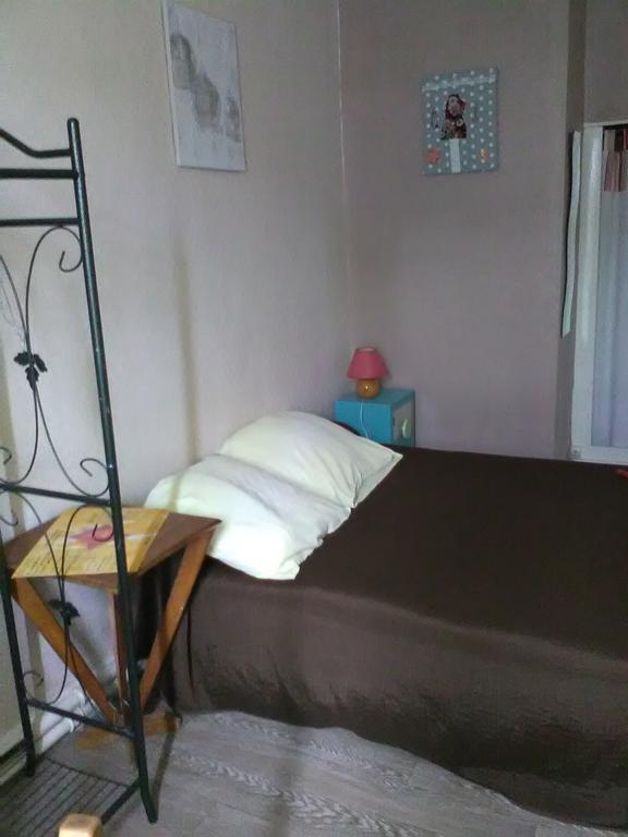 Le Parisien Hotel Сент Екстериор снимка